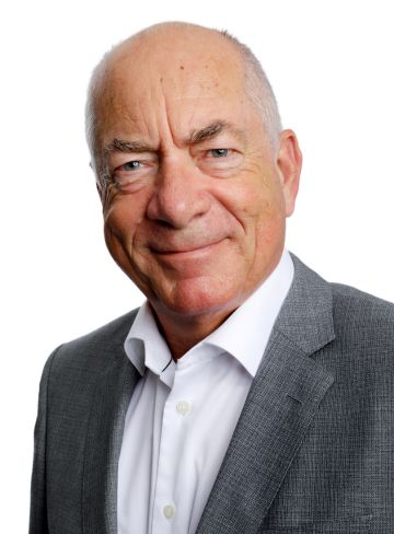 RvC Kick van der Pol 360×488 1